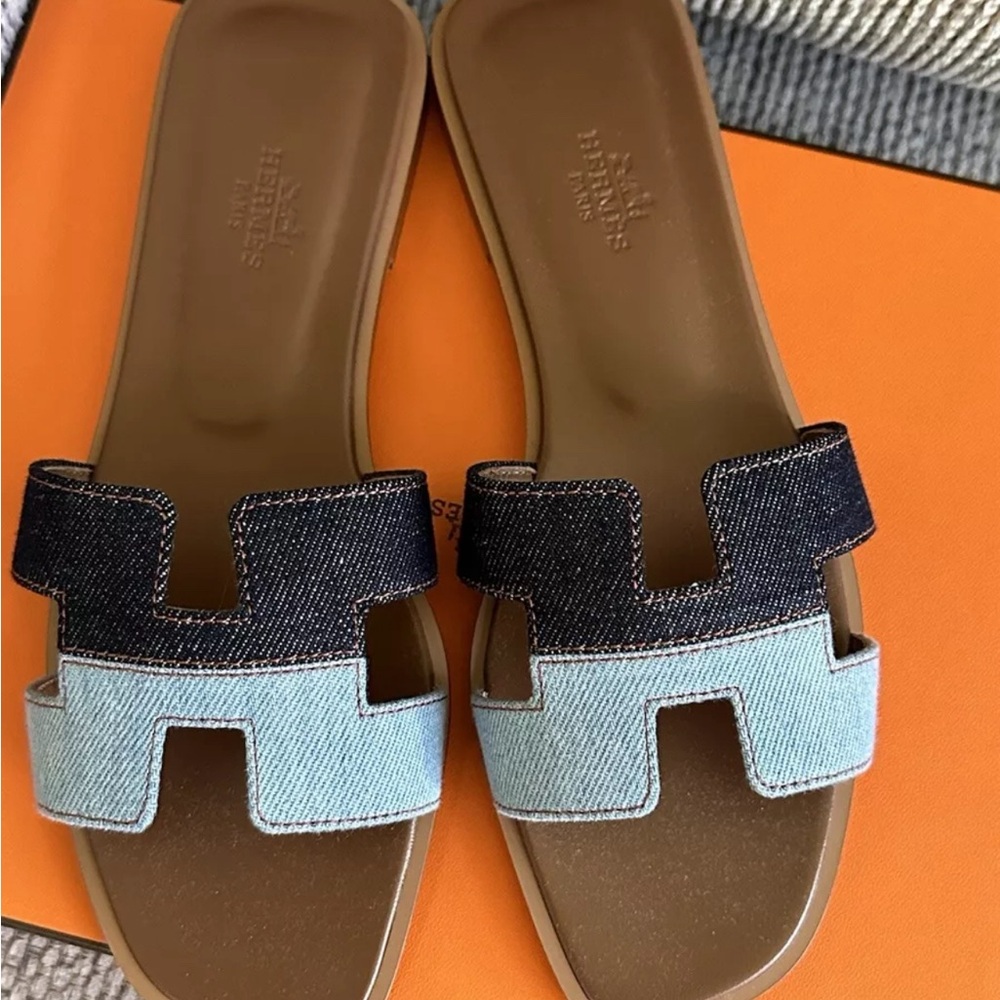 NEW HERMÈS Bleu Brut / Bleu Clair  DENIM Oran Sandals